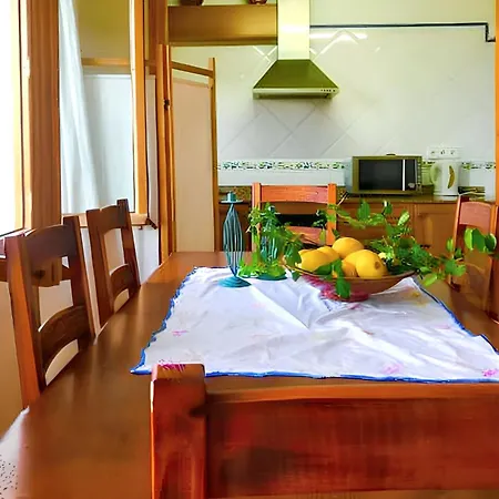 Spacious In With Shared Pool ポレンサ