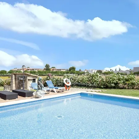 Spacious In With Shared Pool Lejlighed