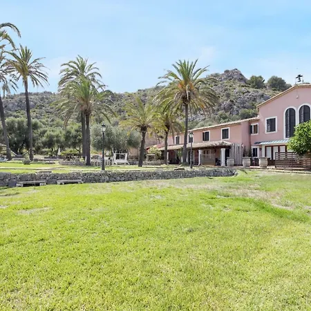 Spacious In With Shared Pool Appartamento *