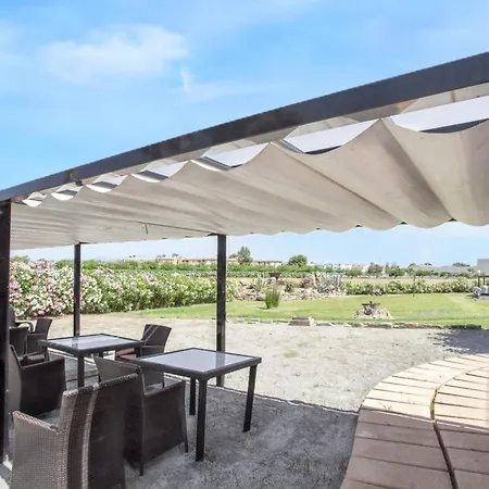 アパート Spacious In With Shared Pool *